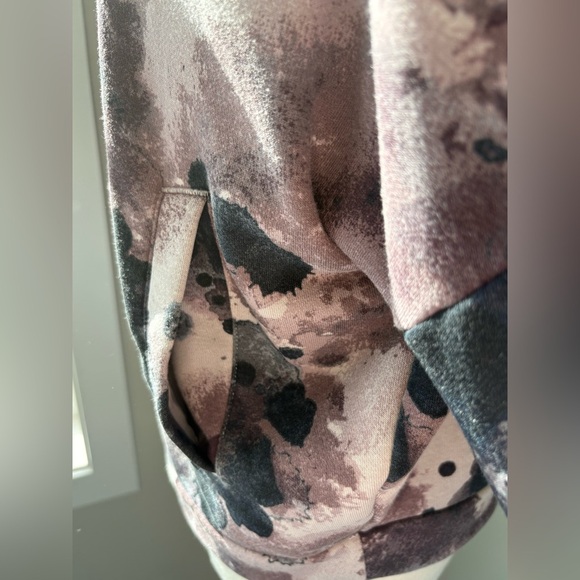 Shambhala Hooded Zip-Up Sweater – Size Small - Picture 5 of 11